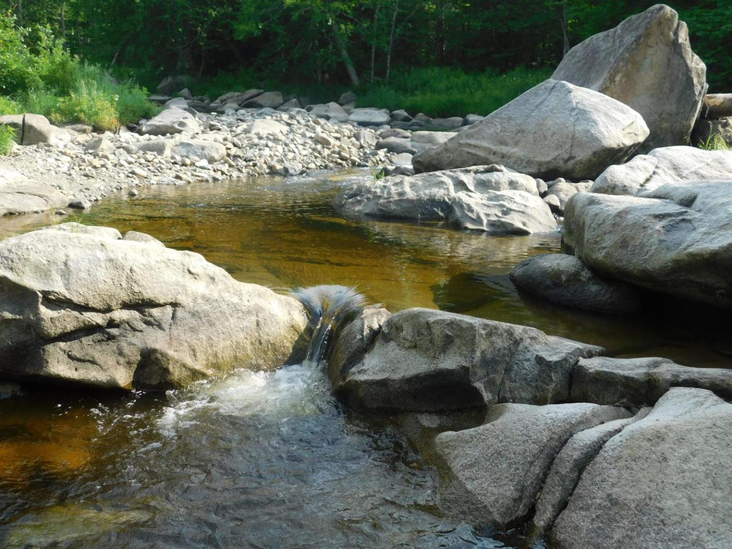 Aux Tipis De La Riviere Sauvage Villa Saint Romain Kültér fotó