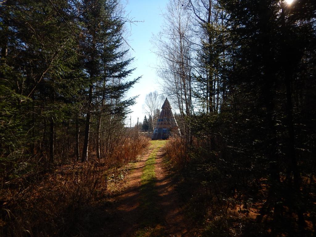 Aux Tipis De La Riviere Sauvage Villa Saint Romain Kültér fotó